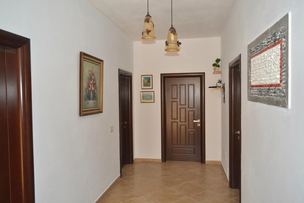 Guest house Nuovo Sun Golem Golem (Tirana)
