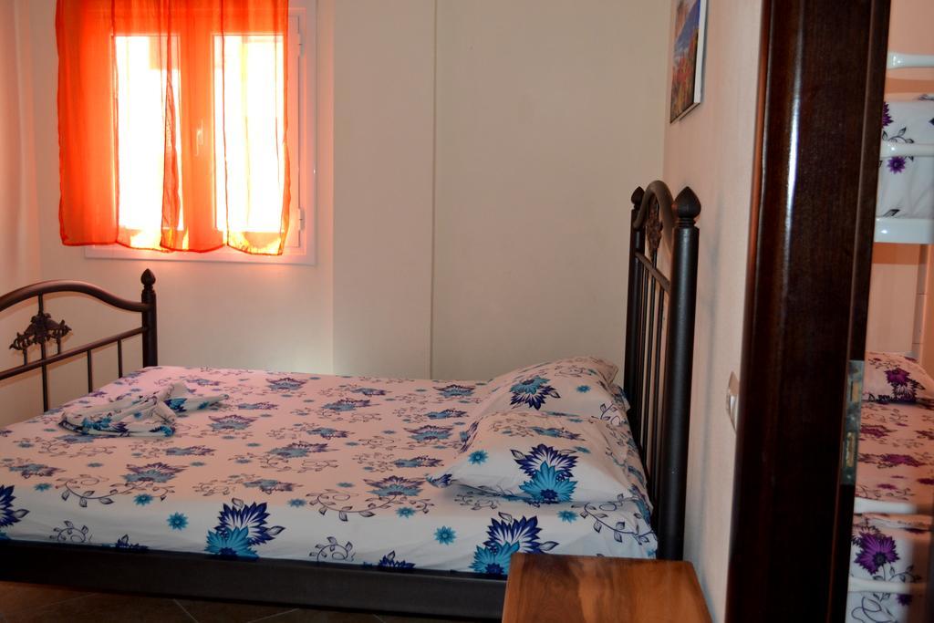 Nuovo Sun Golem Guest house